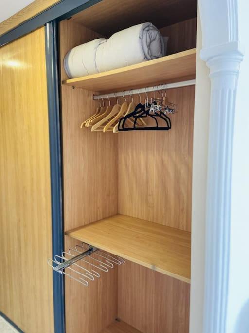 Alterhome Luminoso Estudio Con Piscina Y Maravillosas Vistas Torremolinos Kültér fotó