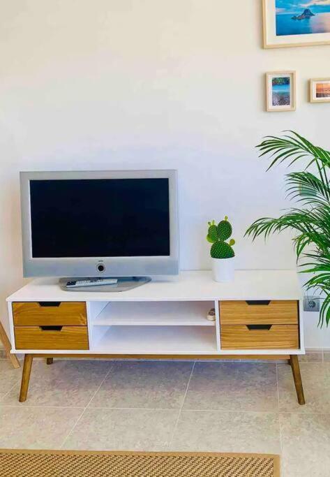 Alterhome Luminoso Estudio Con Piscina Y Maravillosas Vistas Torremolinos Kültér fotó