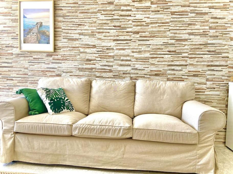 Alterhome Luminoso Estudio Con Piscina Y Maravillosas Vistas Torremolinos Kültér fotó