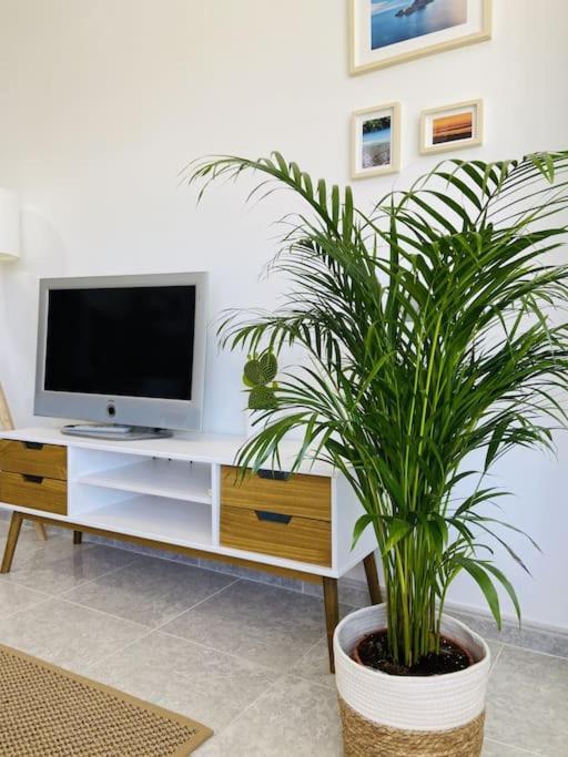 Alterhome Luminoso Estudio Con Piscina Y Maravillosas Vistas Torremolinos Kültér fotó