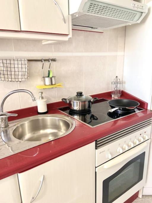 Alterhome Luminoso Estudio Con Piscina Y Maravillosas Vistas Torremolinos Kültér fotó