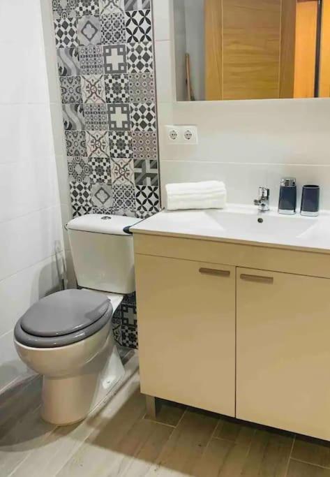 Alterhome Luminoso Estudio Con Piscina Y Maravillosas Vistas Torremolinos Kültér fotó