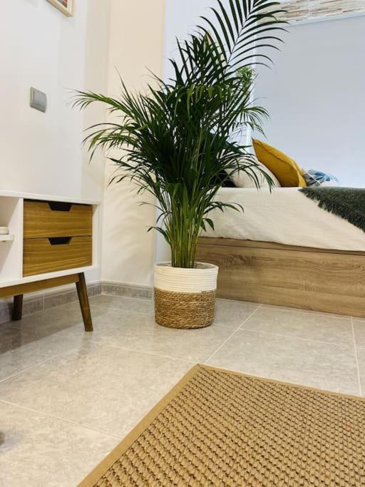 Alterhome Luminoso Estudio Con Piscina Y Maravillosas Vistas Torremolinos Kültér fotó